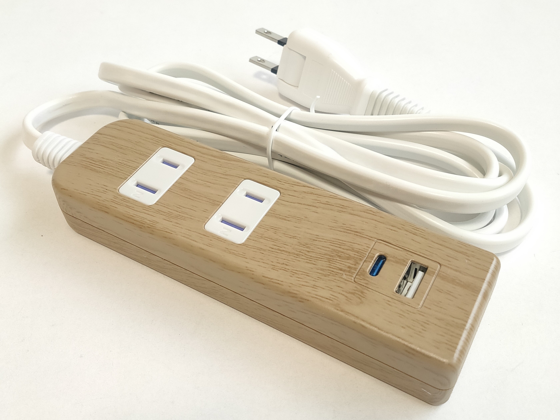 ネット配線をスッキリ見せる5つの整理・収納テクニック【初心者向け】